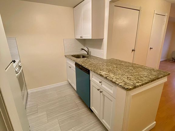2nd image of 29B Francine Ct