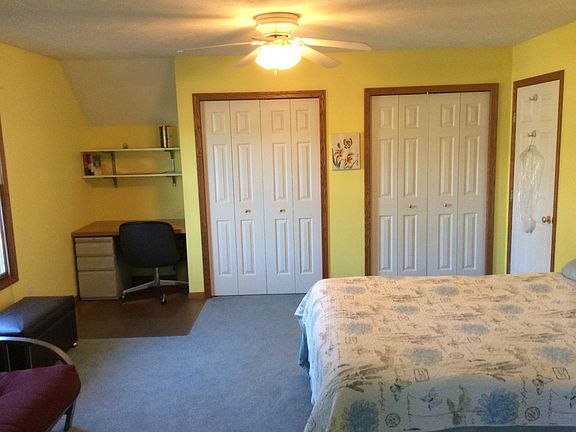 1 of 2 bedrooms up