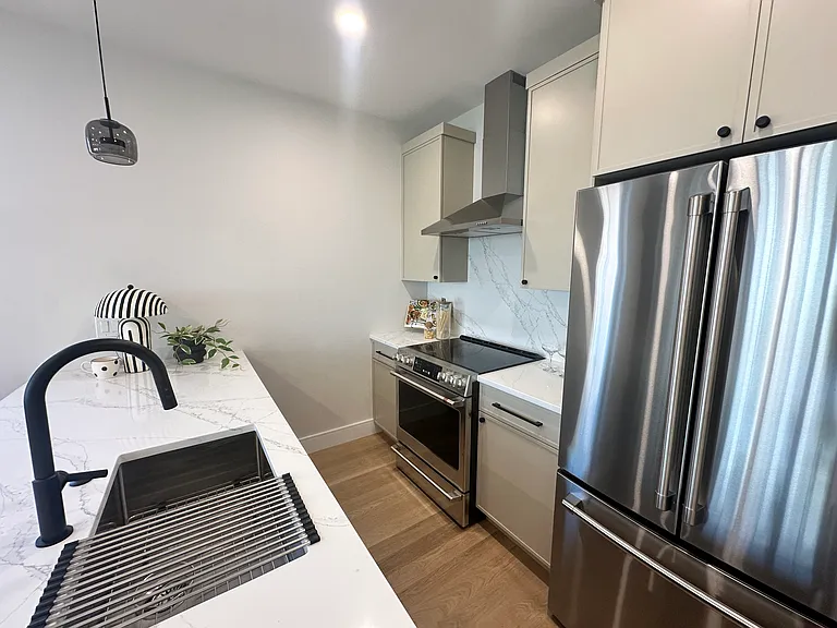 54 Dorset St #5 — Photo 3