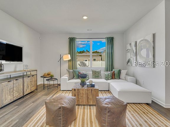 4th image of 1088 Sanctuary Dr