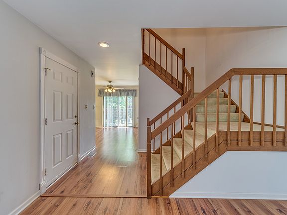 3rd image of 235 Pebble Creek Dr