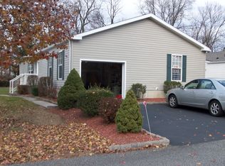 10 Peachtree Dr, Belvidere, NJ 07823