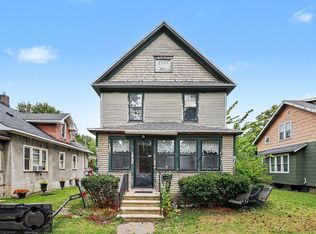 909 Clinton Ave, Kalamazoo, MI 49001