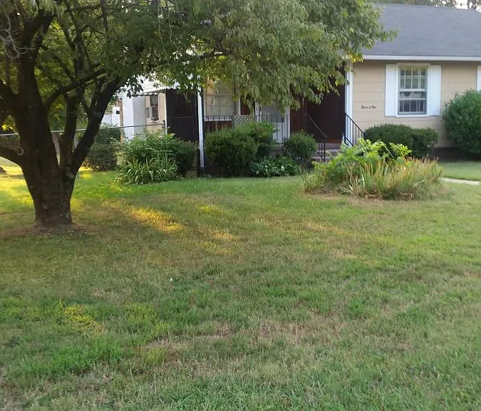 1204 Poston Cir #SINGLE — Photo 1