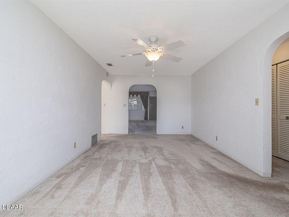 5th image of 901 Duncan Rd