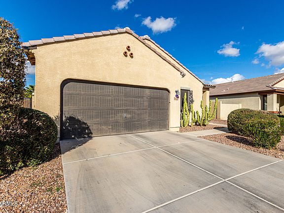 3rd image of 36934 W NOLA Way