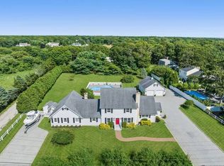 34 Mill Rd, Remsenburg, NY 11960
