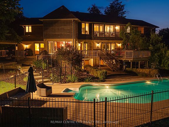 3rd image of 255 Mill Pond Cres
