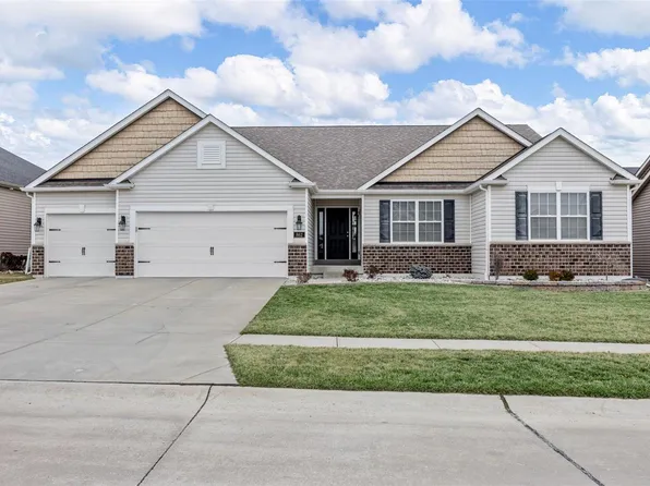 862 Topsfield Dr, Lake Saint Louis, MO 63367