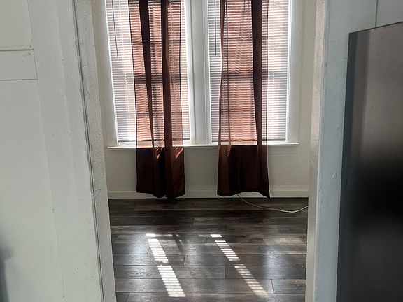 5th image of 321 N 8th St Unit A