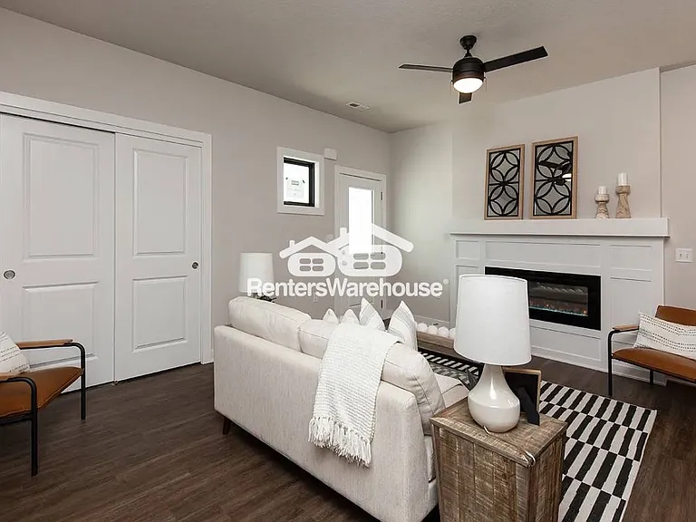 3639 NE Kara Ln — Photo 10