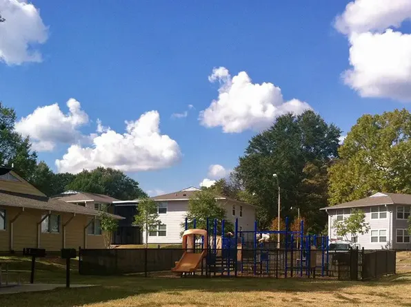 Commonwealth Village