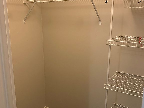 5th image of 750 Bay St #2009