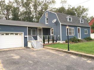 56 Locust St, Oxford, MA 01540