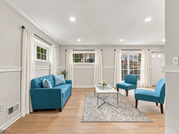 26 Rutgers Dr, Newark City, NJ 07103