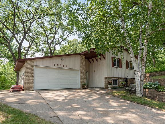 3rd image of 13551 Everest Ave