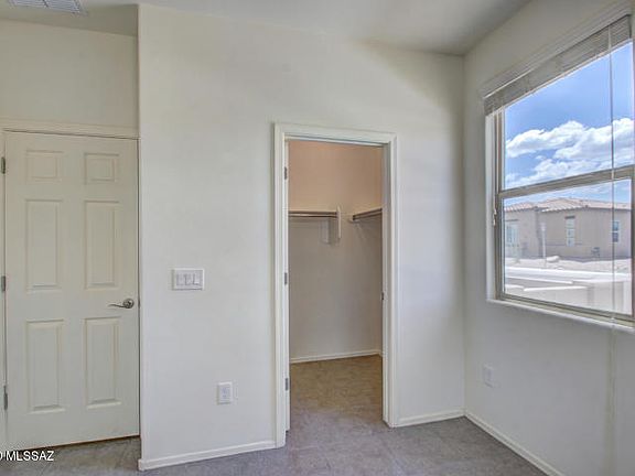 5th image of 1137 W Golden Mdw