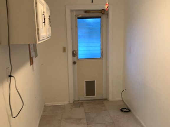 5th image of 1670 Saint Clair Ave E