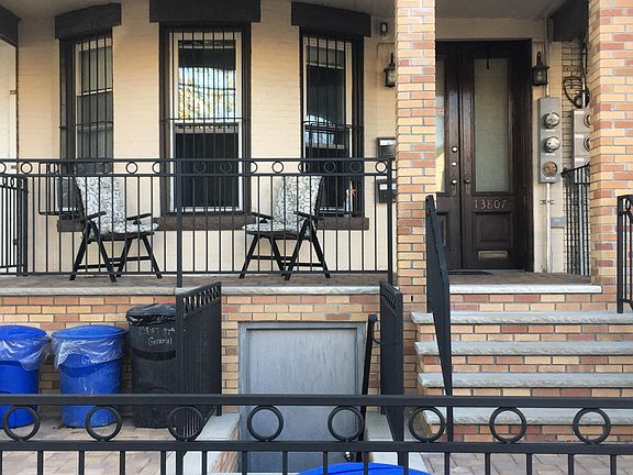3rd image of 13807 97th Ave #2
