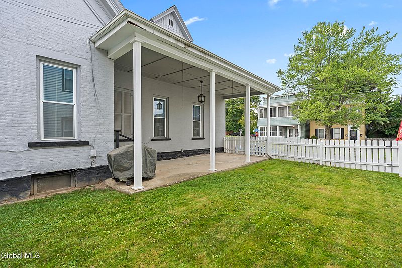 5th image of 70 Younglove Avenue