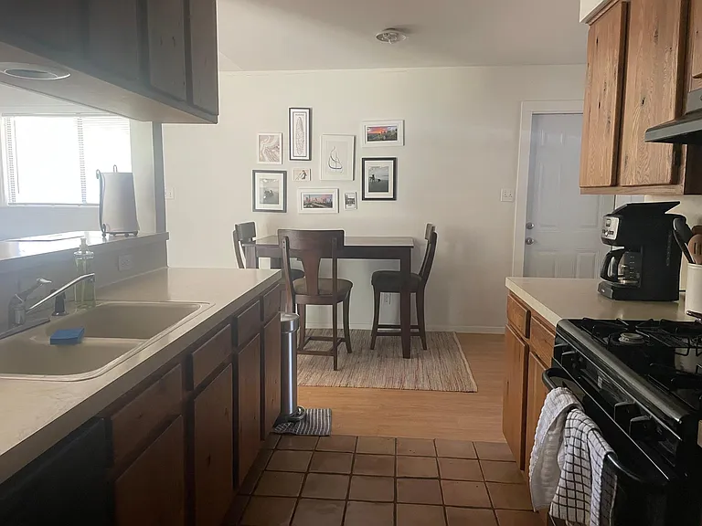 1901 Ashby Ave — Photo 16