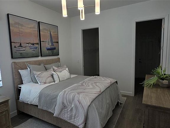 4th image of 8006 Lakes Edge Ln