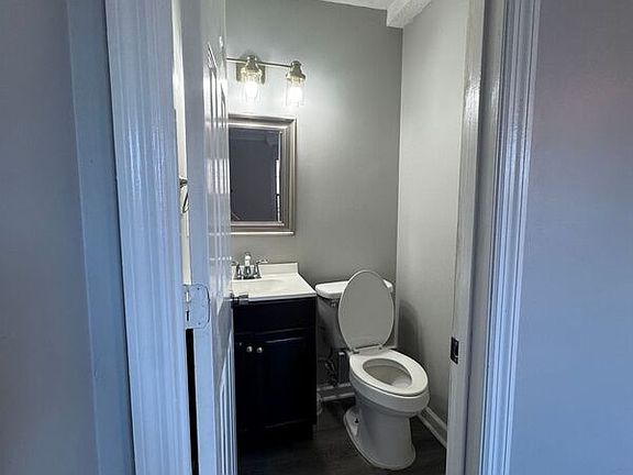 4th image of 2905 Frost Dr SW #1