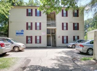 705 Stoughton St, Urbana, IL 61801