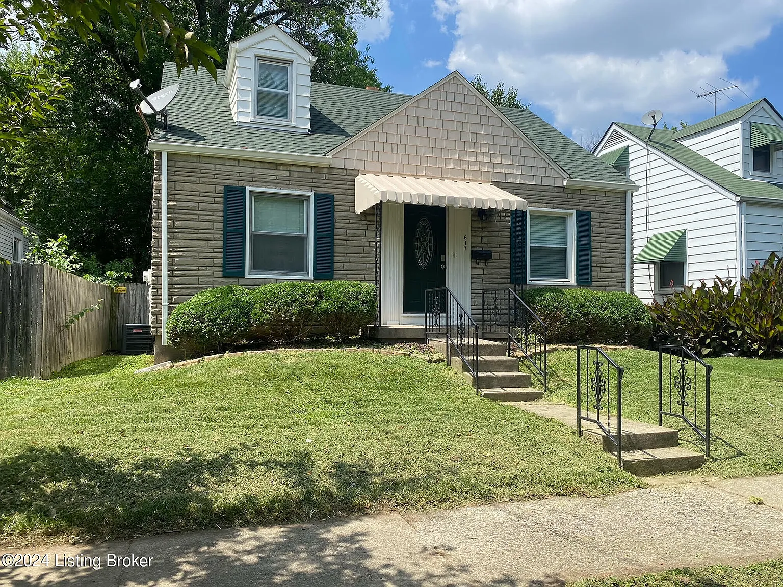 617 E Brandeis Ave photo 1