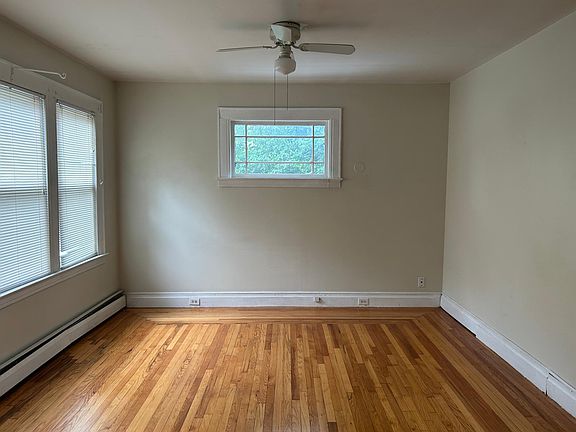2nd image of 15 Harrison St Floor 1