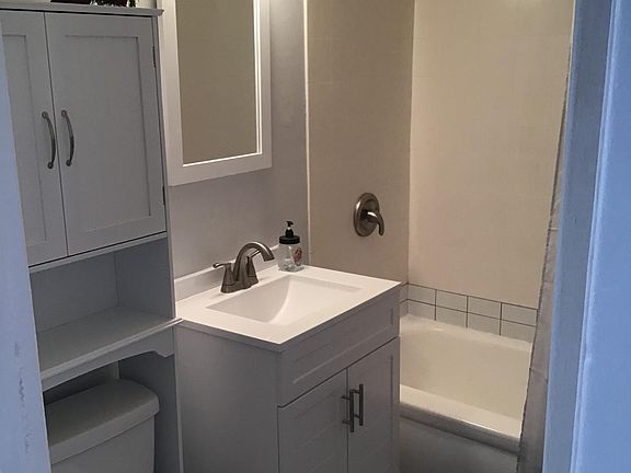 4th image of 7211 Kelling St
