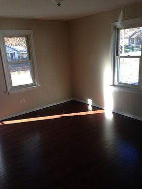 2nd image of 2214 Dawes Pl