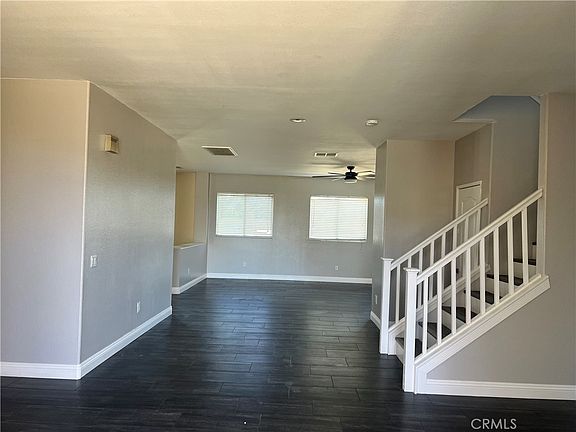 4th image of 9572 Peridot Ave