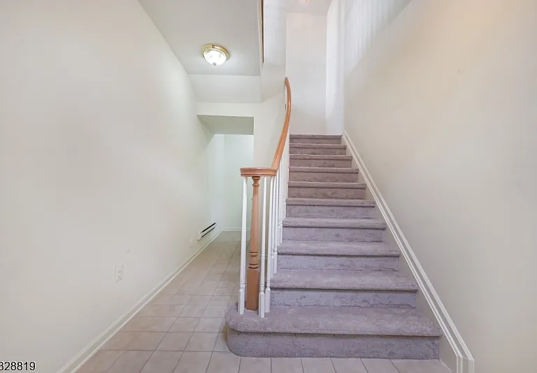 103 Crown Ct — Photo 26