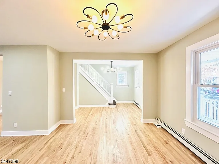 1222 W 3rd St — Photo 5