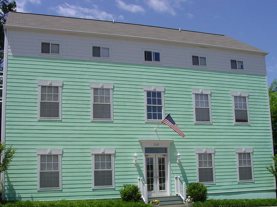 Hogan Place - The Saratoga