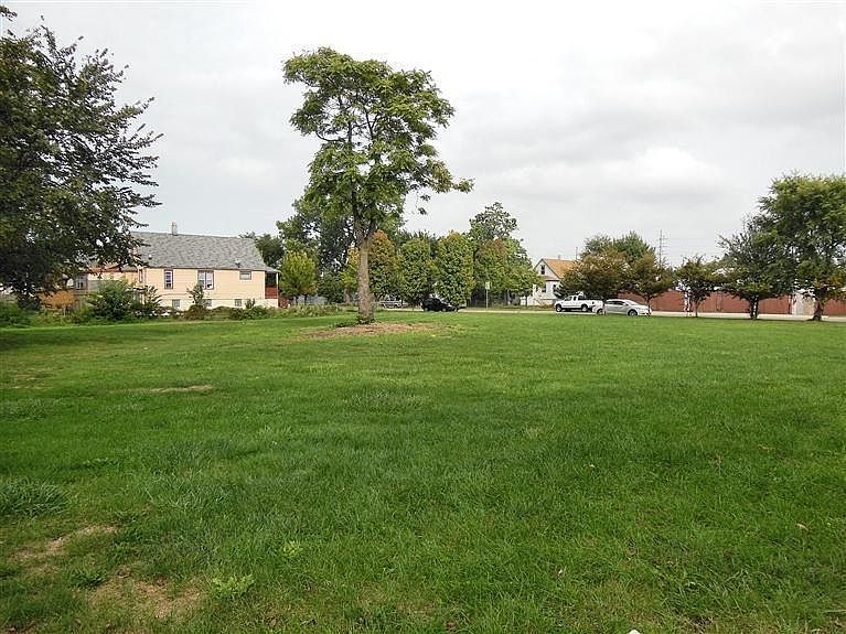 1st image of 4752 Baltimore Ave