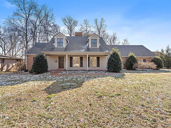 2nd image of 1614 Shady Crest Dr