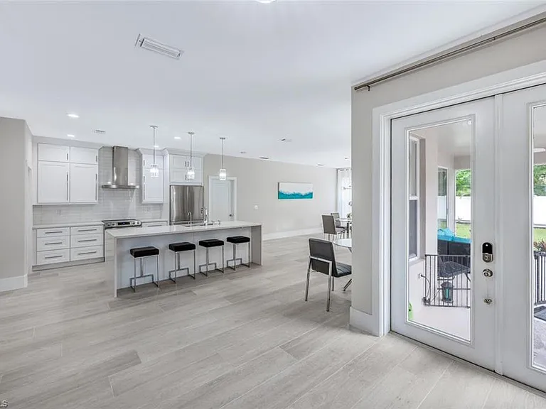8260 Laurel Lakes Blvd — Photo 8