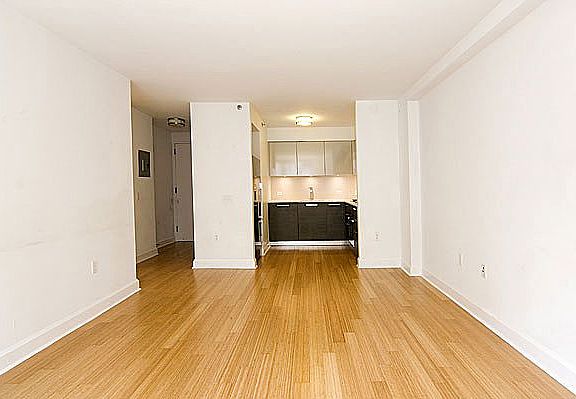 2nd image of 505 W 47th St #4BN