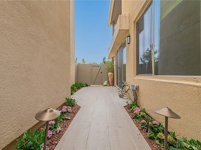 111 Bosque — Photo 48