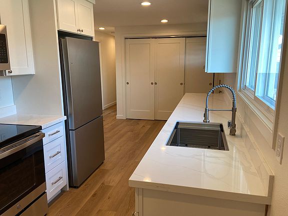 2nd image of 24724 20th Ave S #B