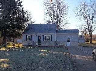 22325 Gratiot Rd, Merrill, MI 48637