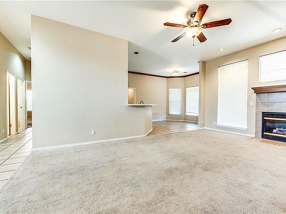 3rd image of 1812 Lancaster Dr