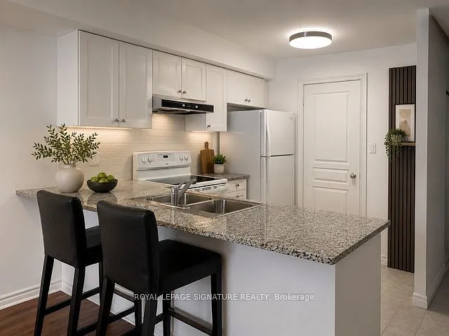 801 Bay St #1602 — Photo 2