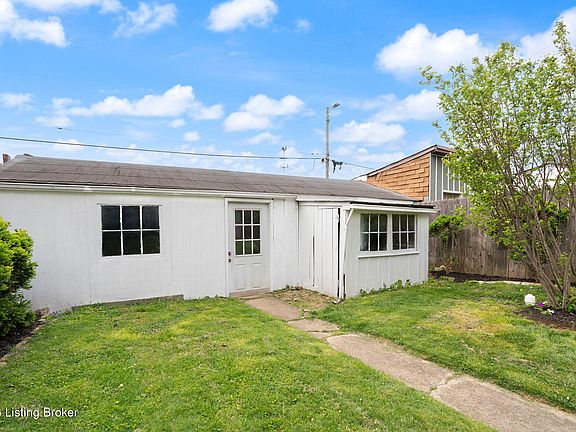 4th image of 932 Lydia St