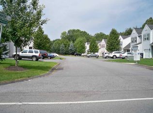 7 Bunker Ln, Schenectady, NY 12309