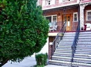 3881 Amundson Ave, Bronx, NY 10466