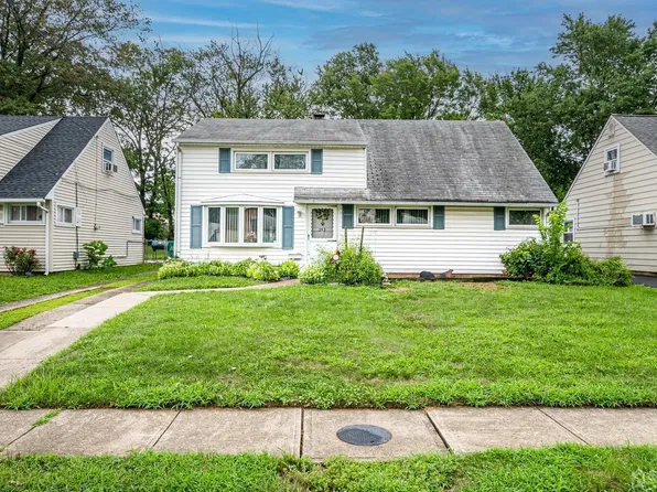 213 Elizabeth Ave, Iselin, NJ 08830