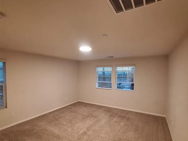 825 Parisa Pl — Photo 7